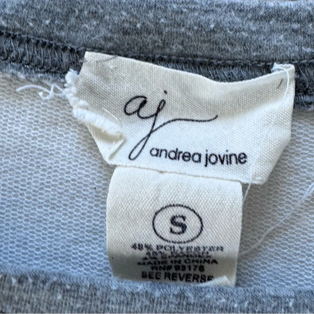Andrea Jovine Gray and White Short Sleeve Tee - Picture 2 of 3